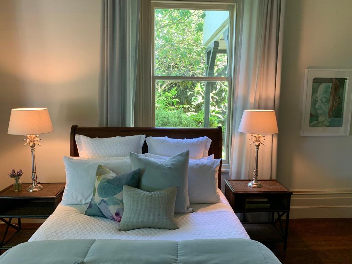 The Vicarage Boutique Bed And Breakfast 오아마루 외부 사진