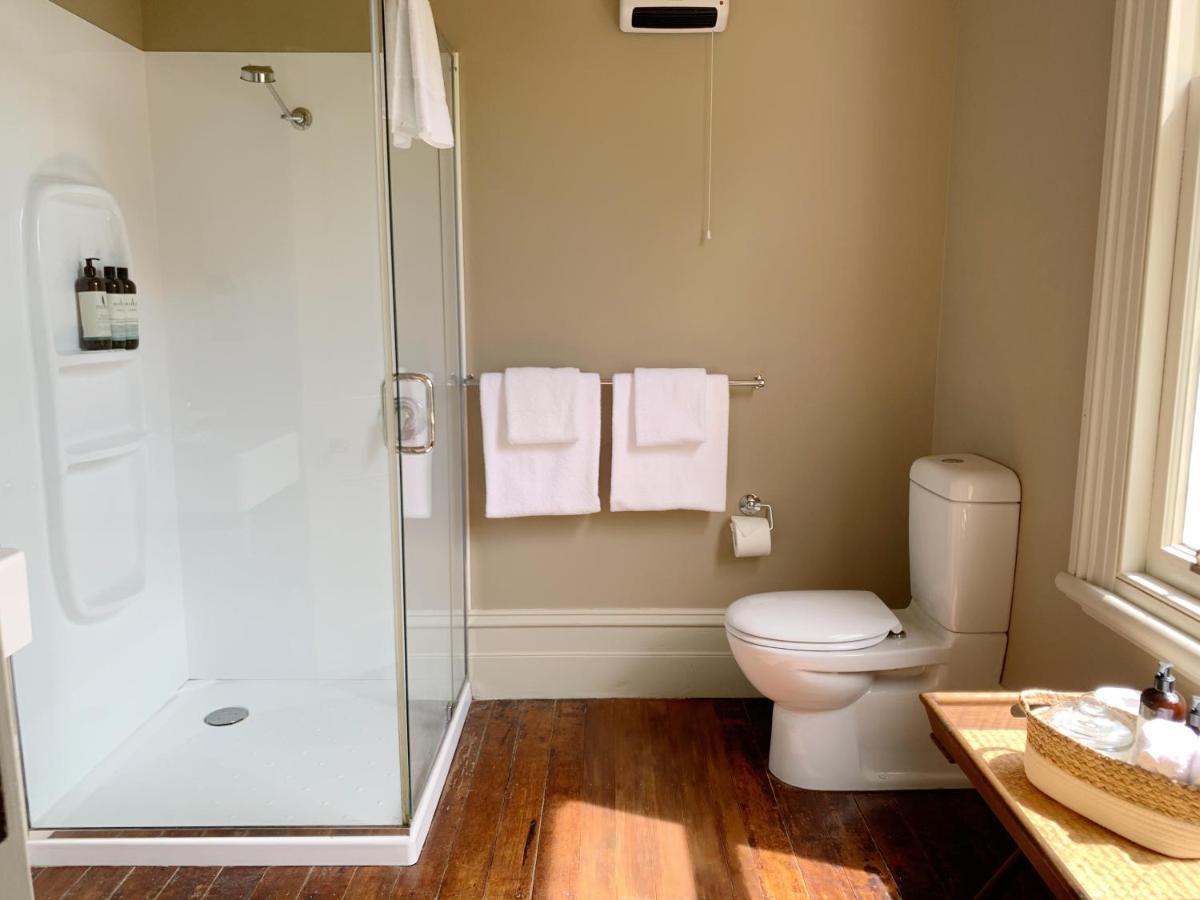 The Vicarage Boutique Bed And Breakfast 오아마루 외부 사진